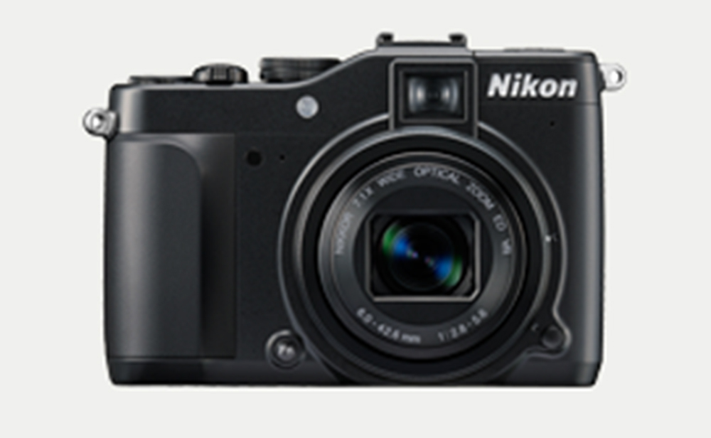 Nikon COOLPIX P7000 product photograph