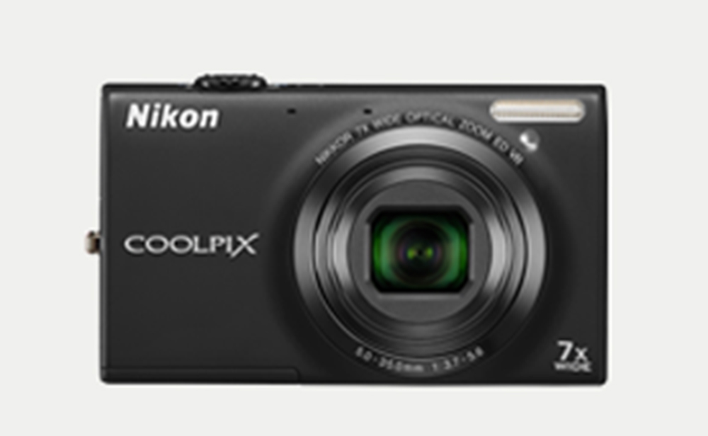 Nikon COOLPIX S9100 product photograph