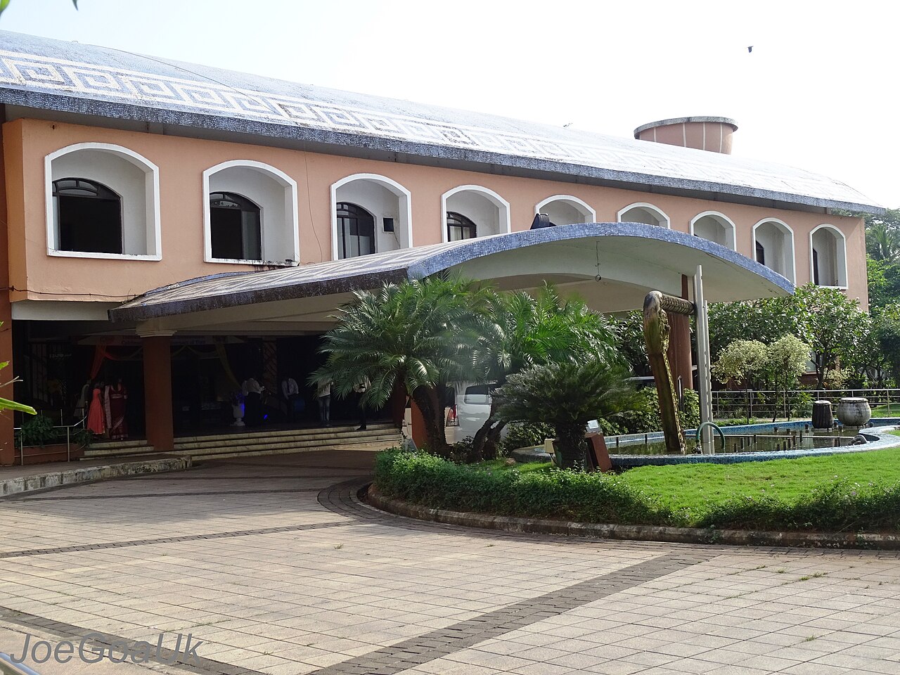 Ravindra Bhavan.jpg — photographed with Sony Cyber-shot DSC-HX60V