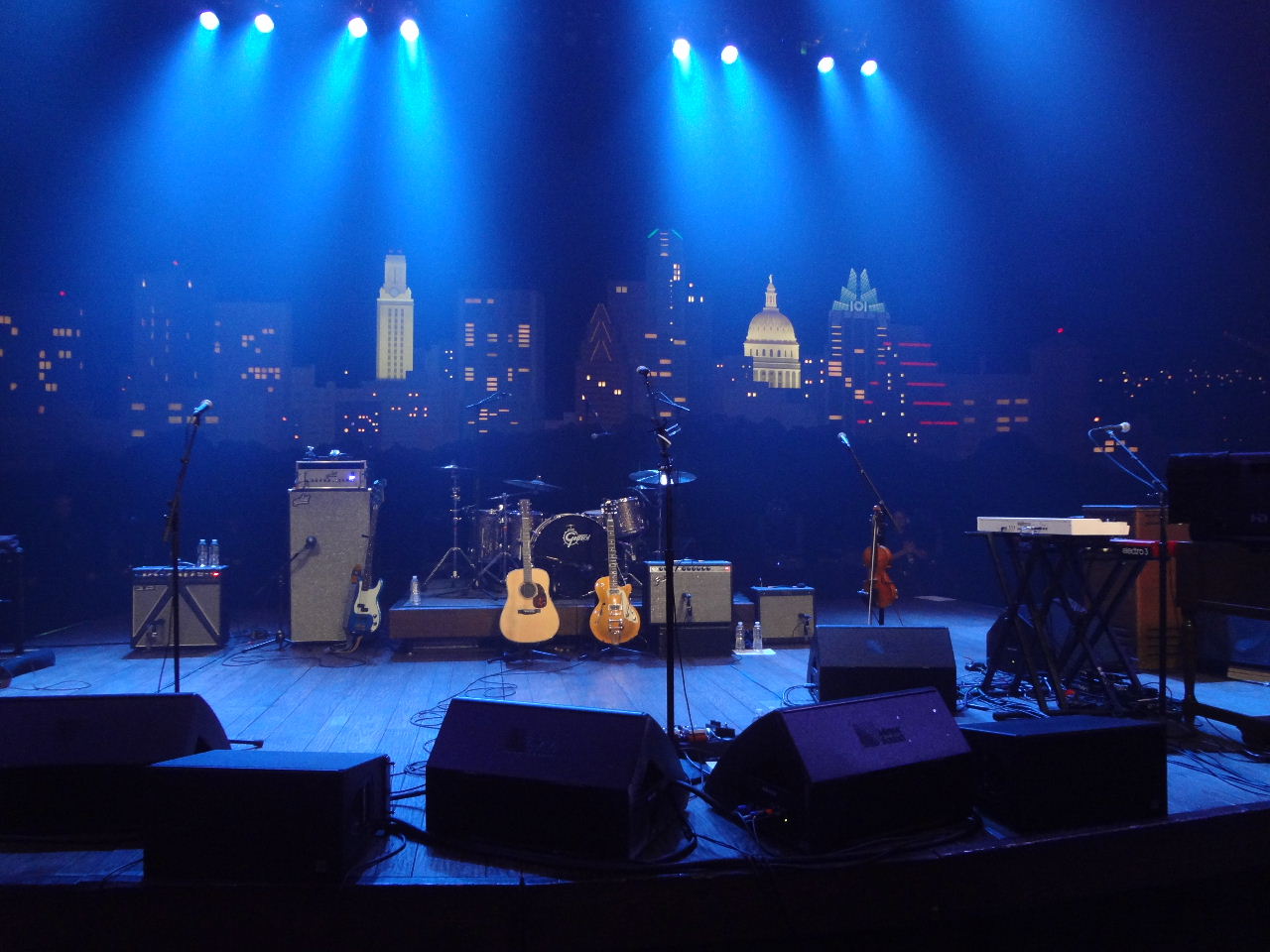 ACL Live Stage - Ron Baker.JPG — photographed with Sony Cyber-shot DSC-WX9